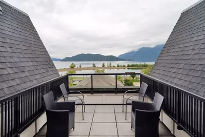 Harrison Hot Springs Resort — photo 03