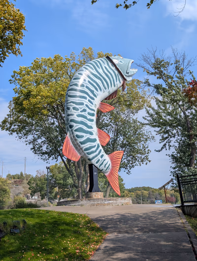 Husky the Muskie — photo 14