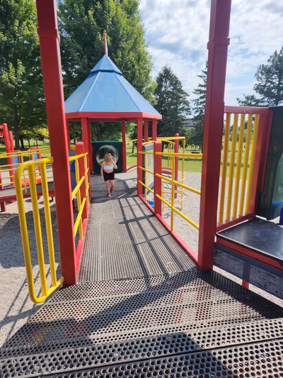 Lamoureux Park — photo 40