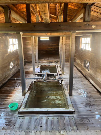 恐山温泉 冷抜の湯(女湯) — photo 09