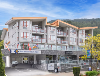 Harrison Hot Springs Resort — photo 15