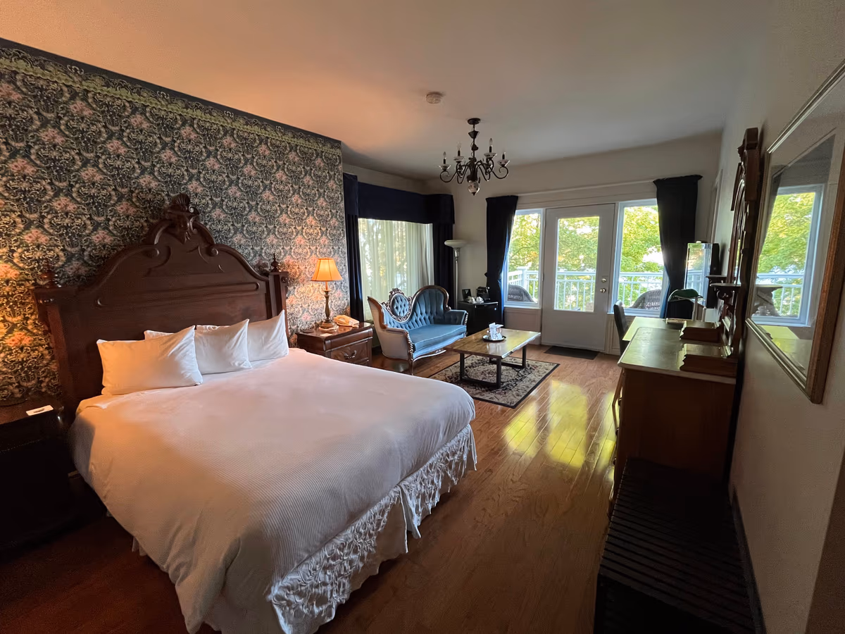 Auberge sous les arbres