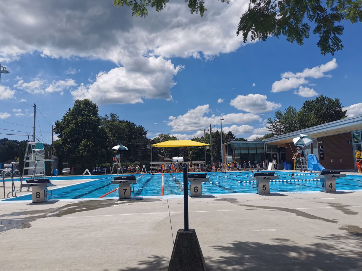 Pincourt Municipal Swimming Pool