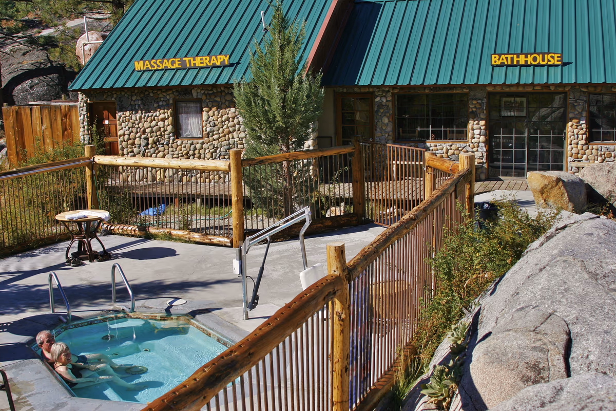 Mono Hot Springs Resort