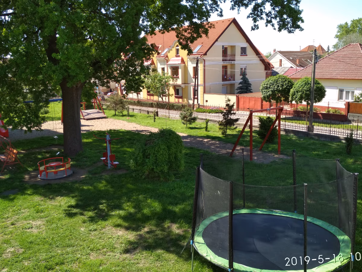 MAMRE Szálló