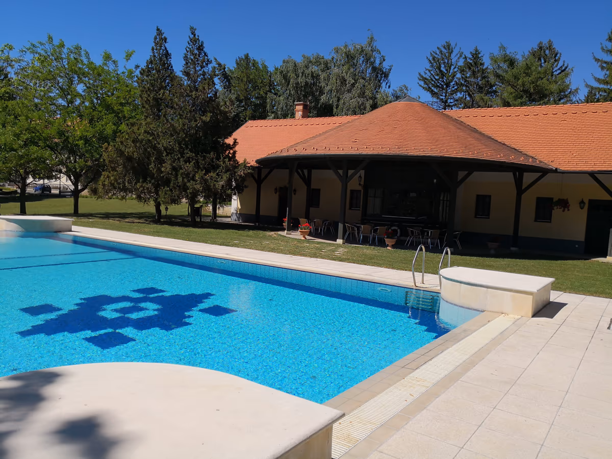 Grof Degenfeld Castle Hotel