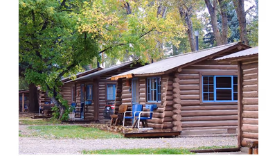 Cottonwood Hot Springs Inn & Spa — photo 09