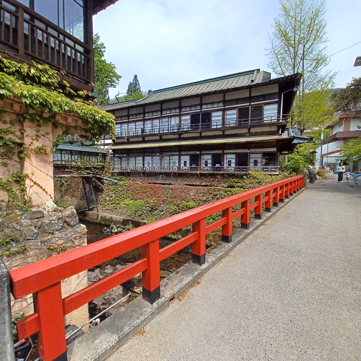 Honkan, Sekizen