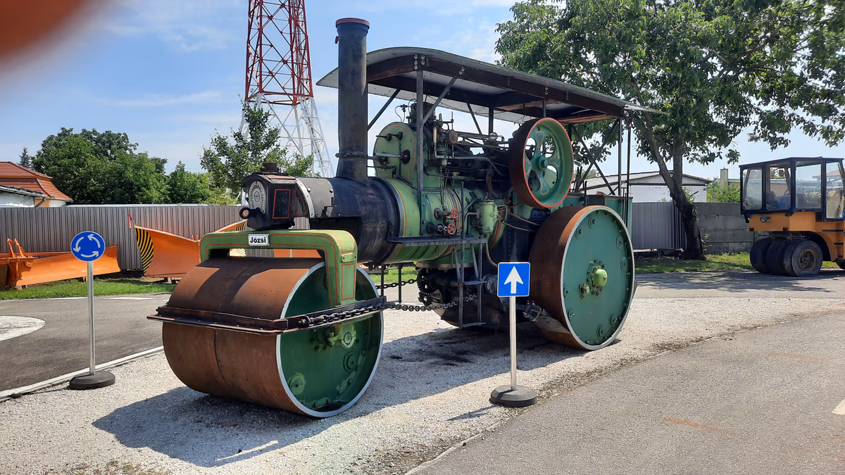 Public Road Exhibition