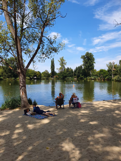 Lake beach — photo 16