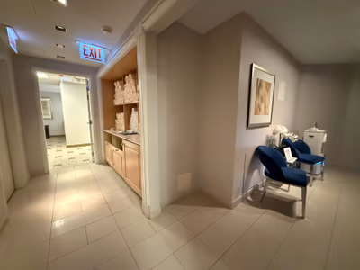The Ritz — photo 12