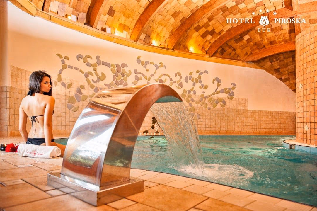 Hotel Piroska Buk