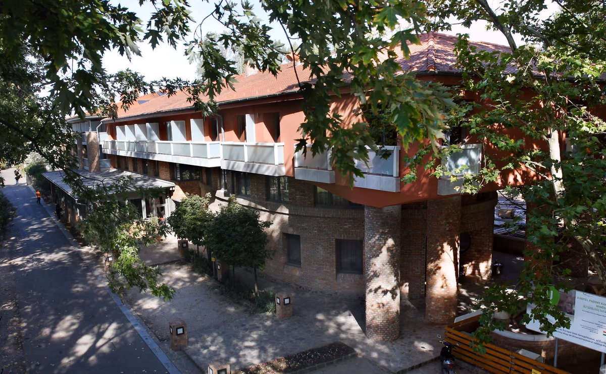 Hotel Pagony Wellness & Conference