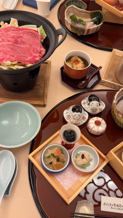 Hohoemino Kūyufu Tsuruya — photo 02