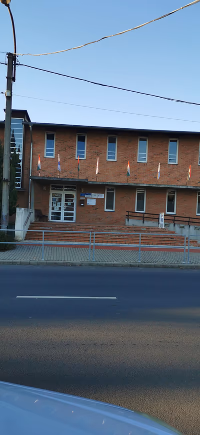 Szerencs Városi Uszoda — photo 13