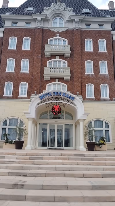 Huis Ten Bosch Hot Spring — photo 06