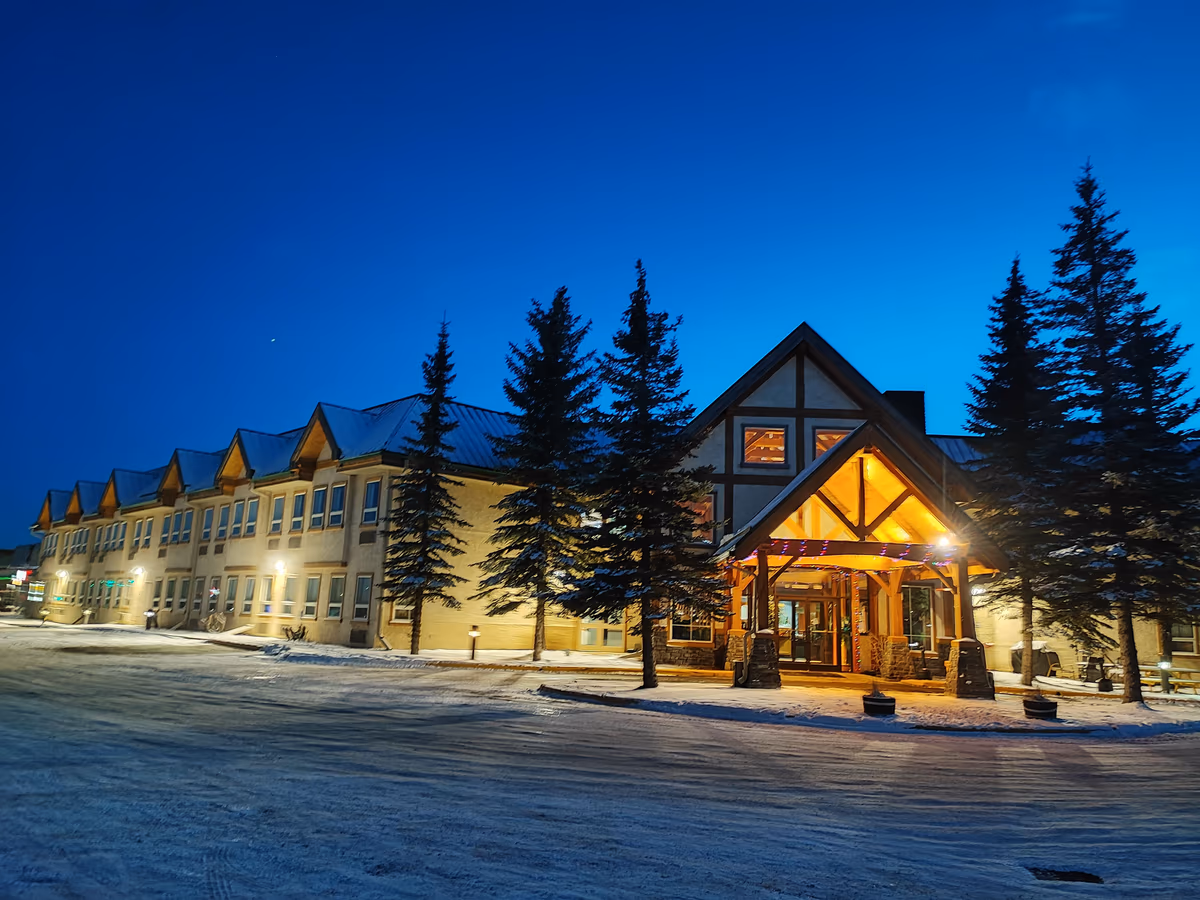 Lakeview Inns & Suites