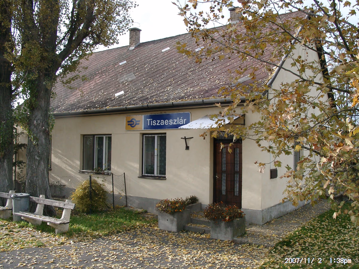 Tiszaeszlár
