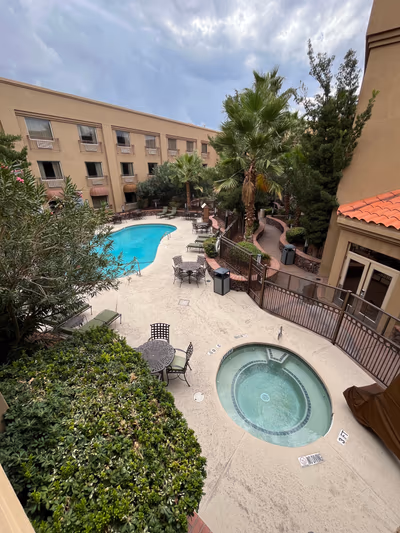 Radisson Hotel El Paso Airport — photo 08