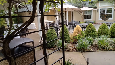 The Sanford House Inn & Spa — photo 05