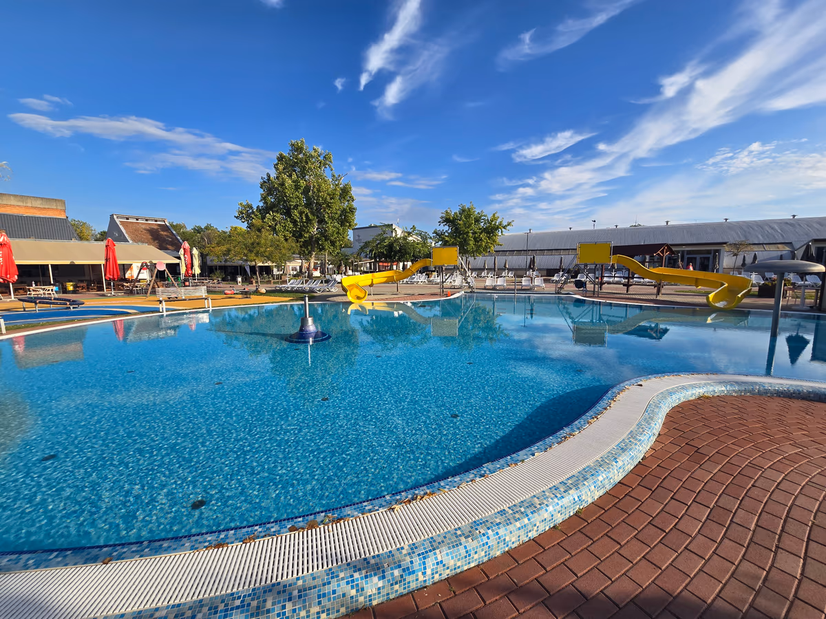 Barack Thermal Hotel & Spa