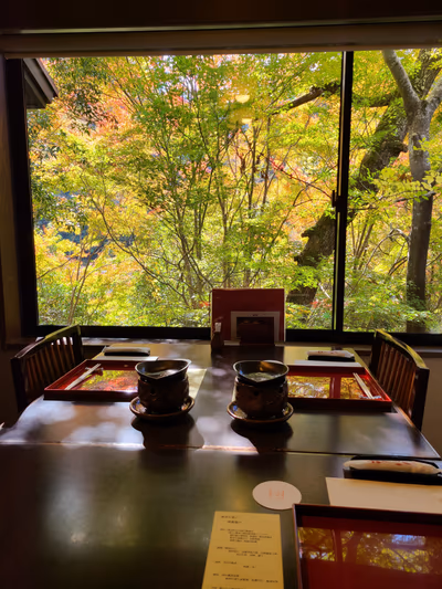 あざれ 食事も出来ます。 — photo 09