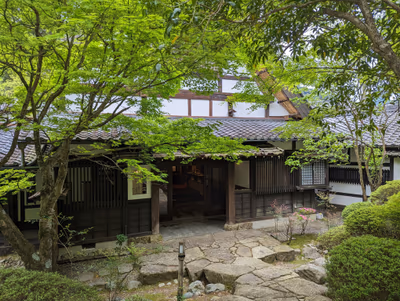 Exterior — photo 02