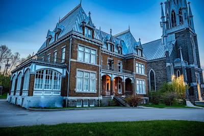 Hôtel Château Cran Chaud Chicoutimi — photo 05