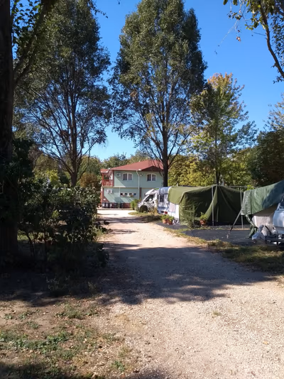 Castrum Thermal Camping — photo 07