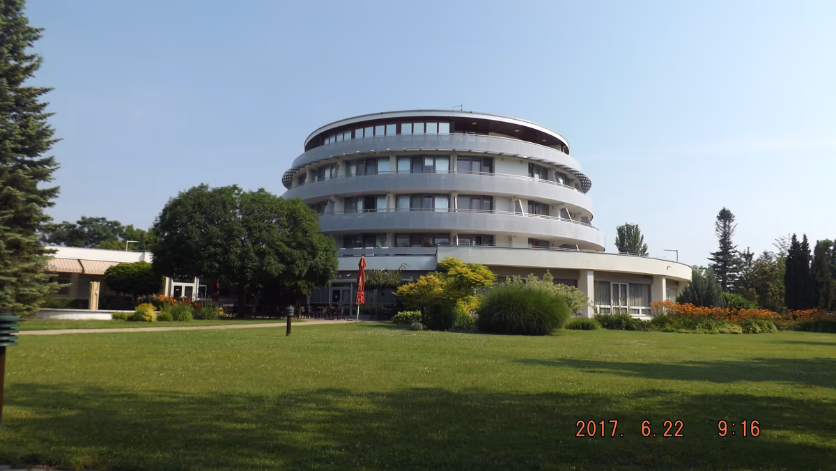 MVM Paksi Atomerőmű Rekreációs Központ és Üdülő