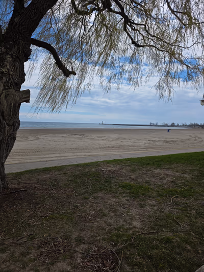 Cobourg Beach — photo 14