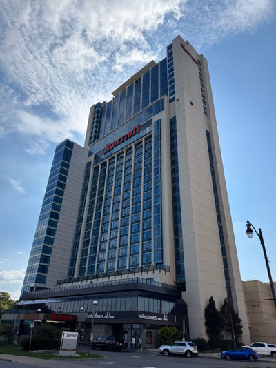 Niagara Falls Marriott on the Falls — photo 07