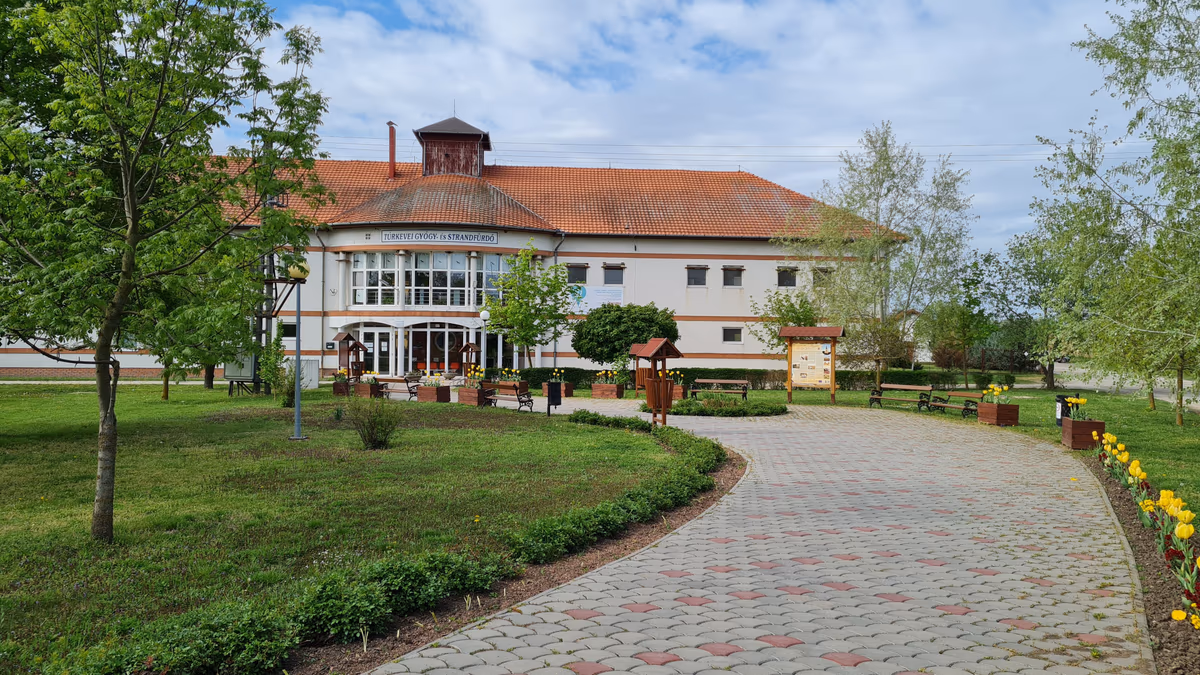 Túrkeve Termál Recepció