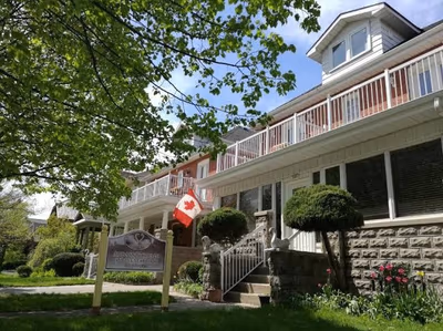 Private Getaway | Stratford 10min | Spa Add — photo 12
