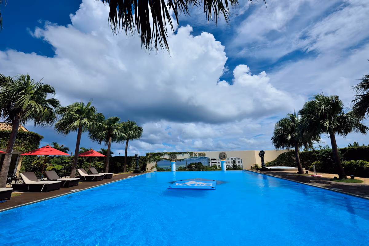 OKINAWA KARIYUSHI RESORT EXES ONNA