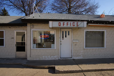 Exterior — photo 09