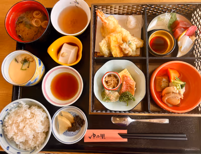 Jinzu Hot Spring — photo 09