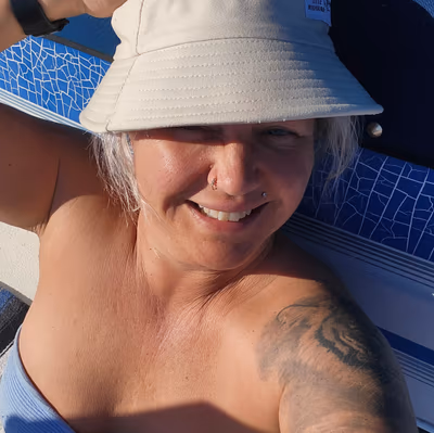 Riverside Spa — photo 04