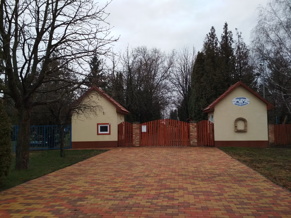 Jászboldogháza Bath and Camping