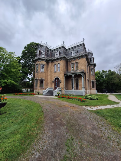 Kinsmen Pool — photo 12