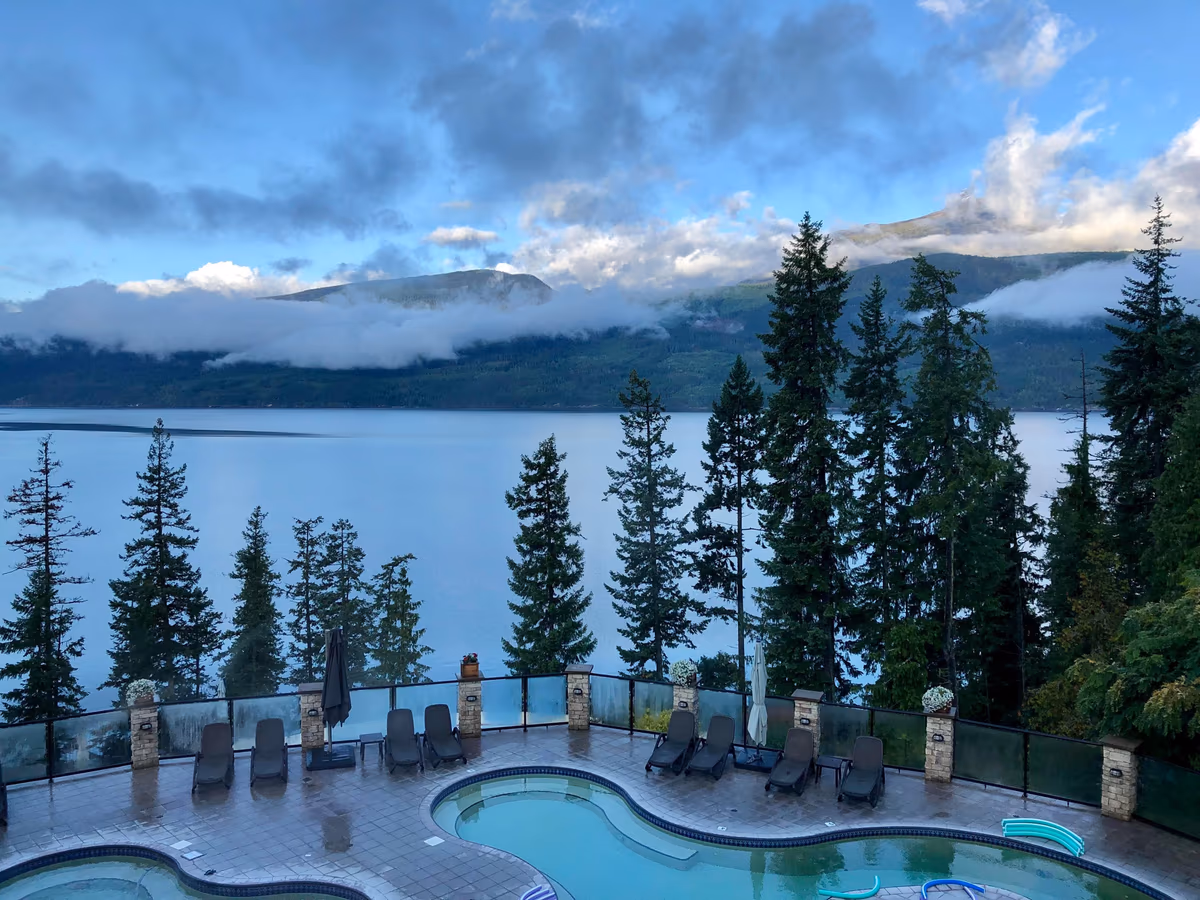 Halcyon Hot Springs Resort