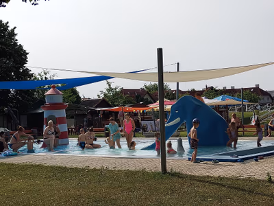 Gödi melegvízű strand — photo 15