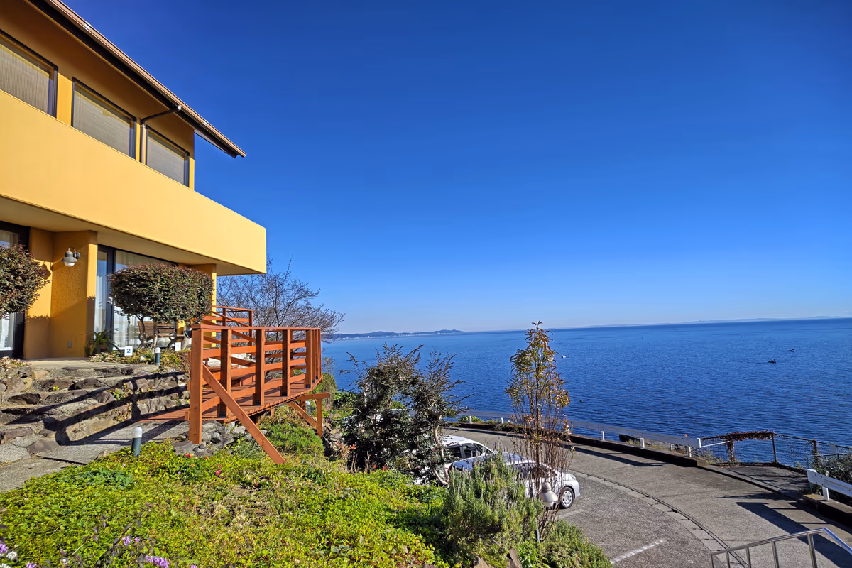 Enoura Terrace