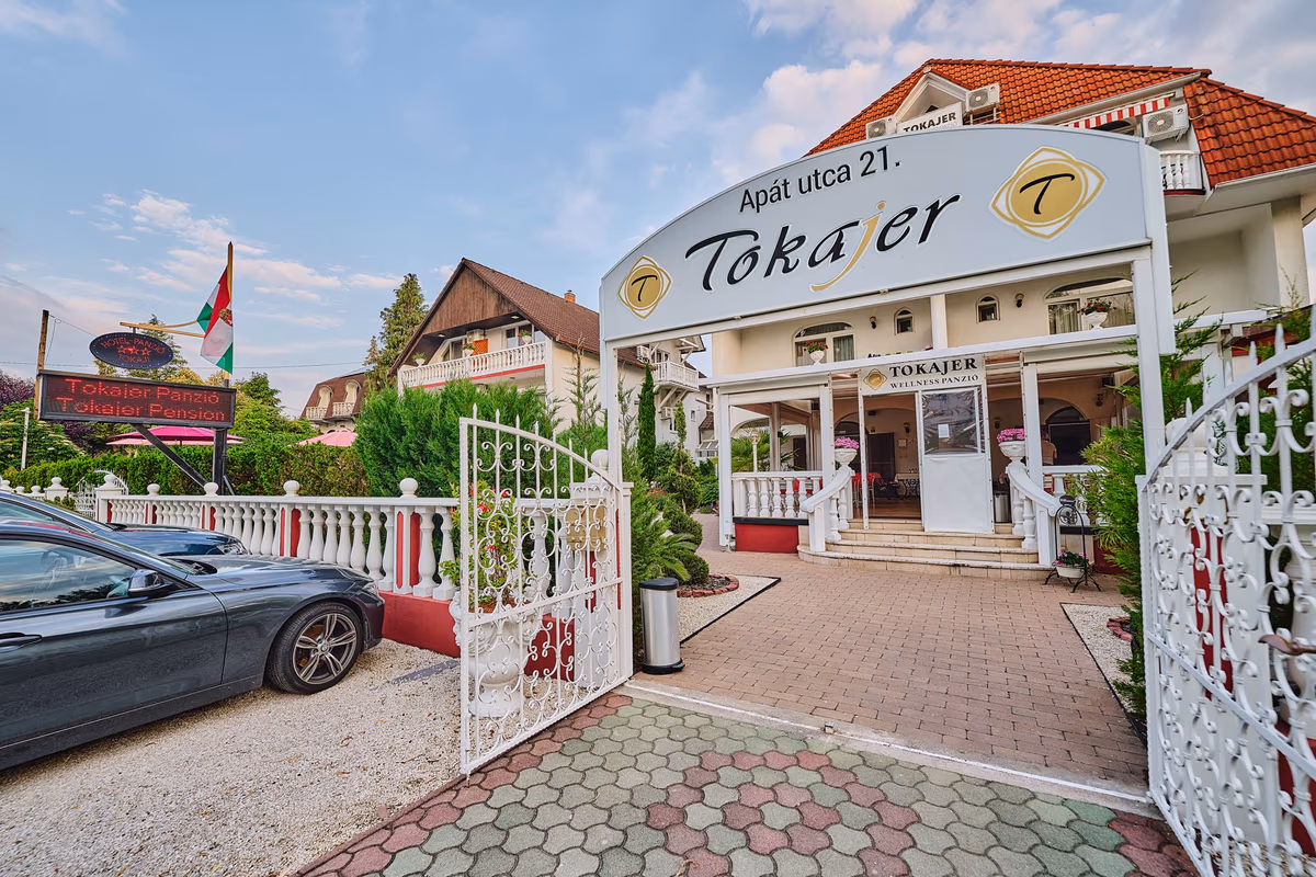 Tokajer Wellness Panzió