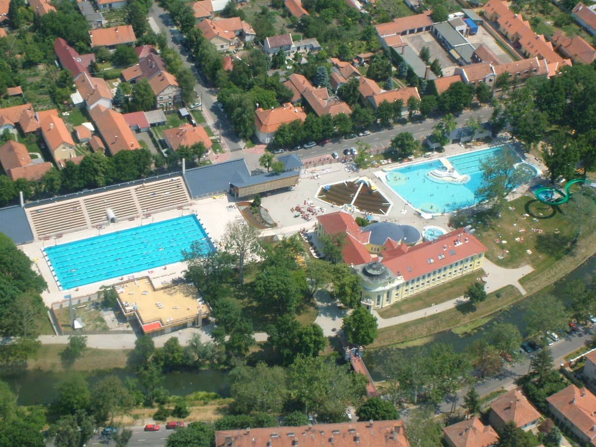 Árpád Spa and swimming pool