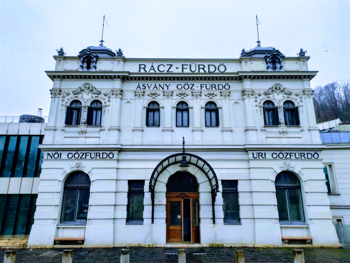Rác Thermal Bath