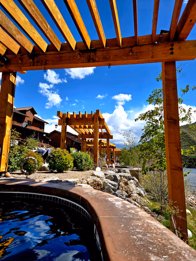 Iron Mountain Hot Springs — photo 17