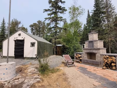Exterior — photo 09