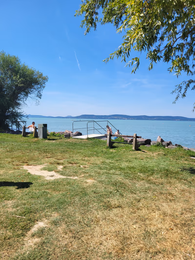 Strand Balatonlelle Csöpi Köz — photo 13