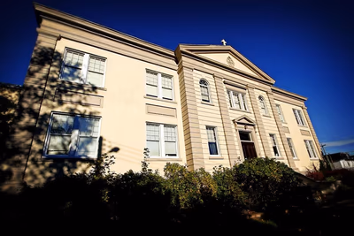 Exterior — photo 04